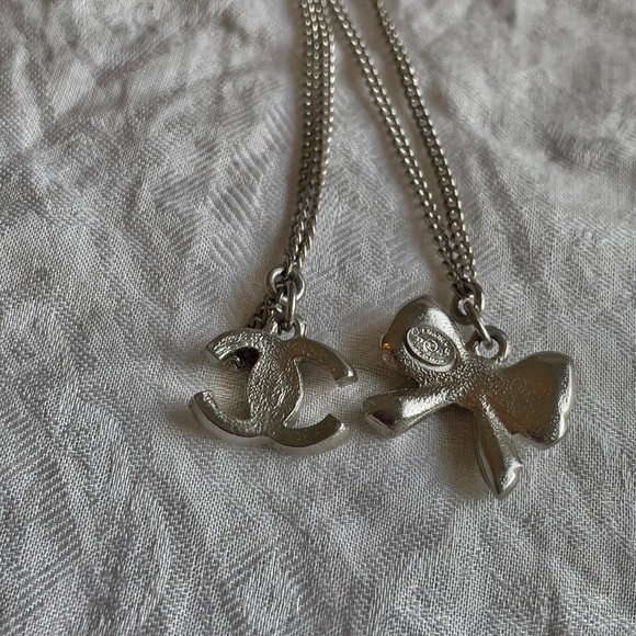 Authentic CHANEL Bracelet - Picture 11 of 17